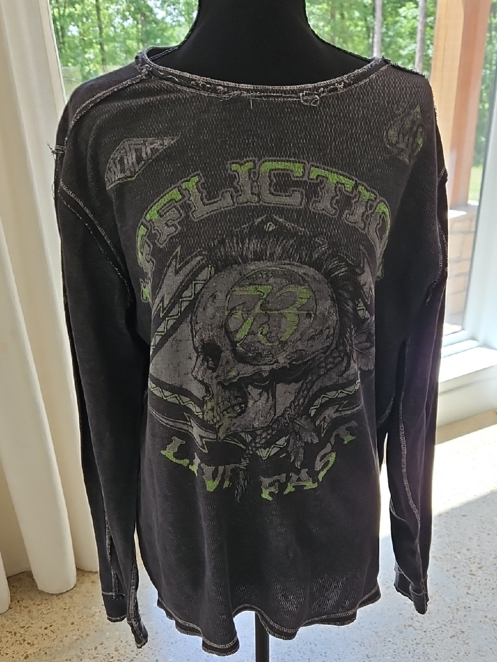 Affliction Men's Black Crewneck Skull Graphic Sweater with Green Accents. Size L
